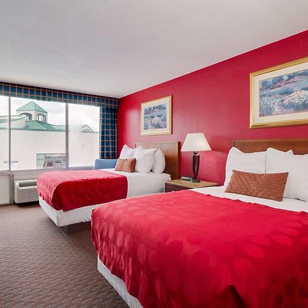 Hotel Ramada By Wyndham Fishkill Esterno foto